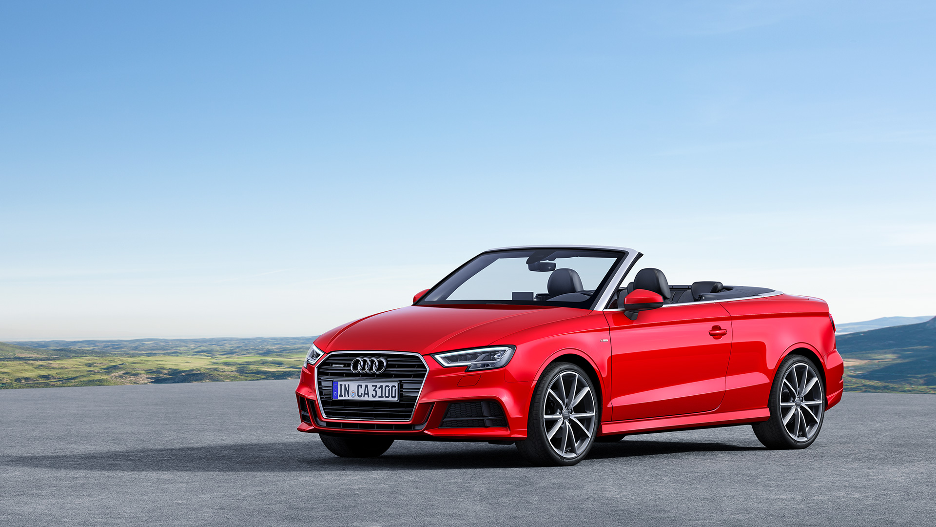 What are some accessories for the Audi A1 convertible?